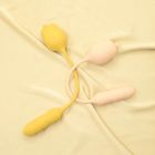 Подвійний вібратор трояндочка з ротацією 10 режимів Sweet Em Velvet Lure, жовтий вид 4