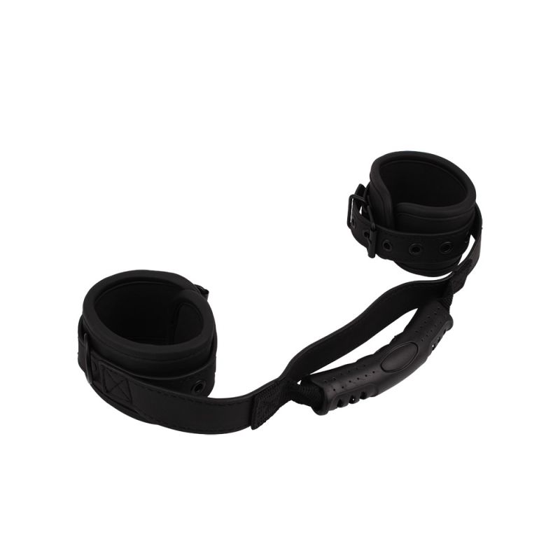 Фиксаторы для рук Chisa Behave! Ignite Your Fantasy Cuffs с держателем, чёрные вид 5