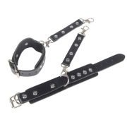 Гартери з наручниками Star Night Sexy Bondage з екошкіри, чорні, One Size