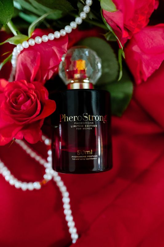 Духи с феромонами женские PheroStrong Limited Edition 50ml вид 6