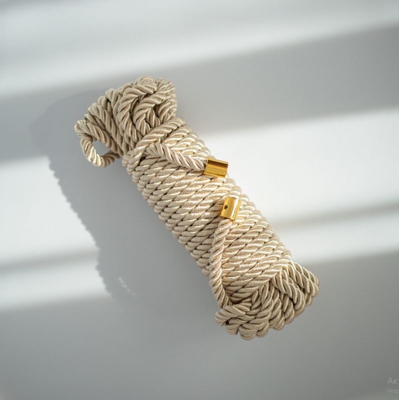 Веревка для бондажа премиальная UPKO Restraint Bondage Vope золотая, 10 м вид 4
