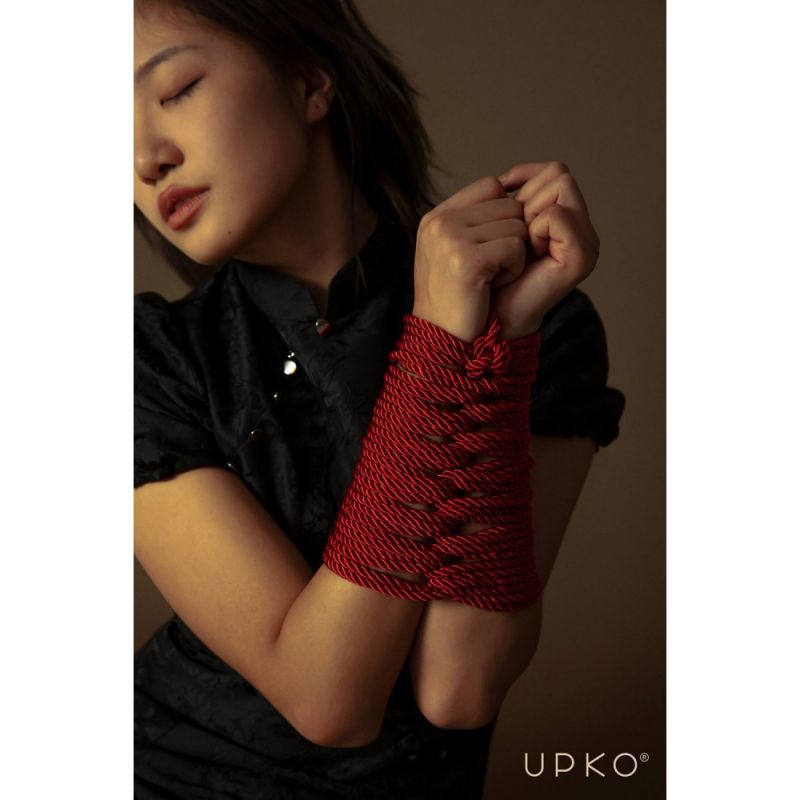 Мотузка для бондажу преміальна UPKO Restraint Bondage Vope червона, 10 м вид 4