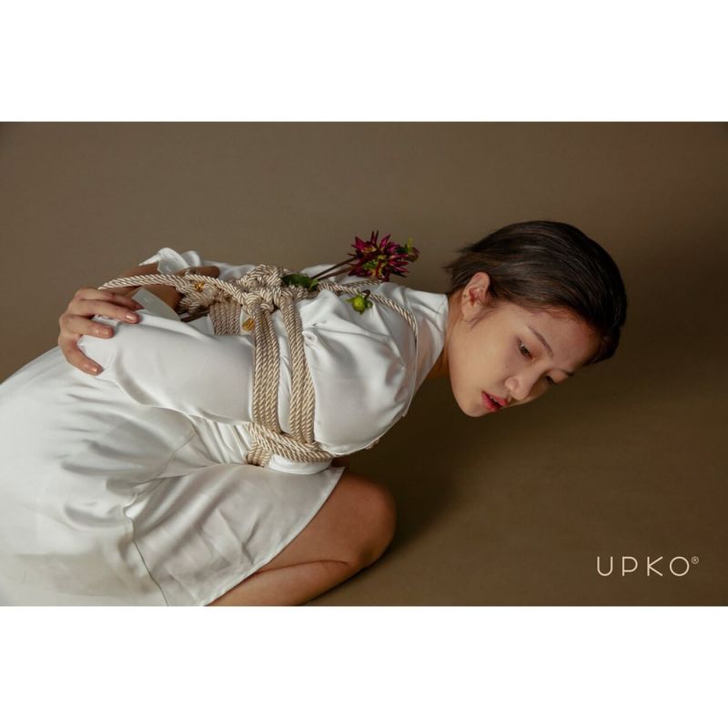 Мотузка для бондажу преміальна UPKO Restraint Bondage Vope червона, 10 м вид 8