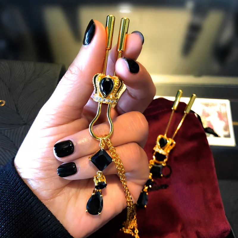 Затискачі для сосків UPKO на ланцюжку у вигляді корони з підвісками вид 2