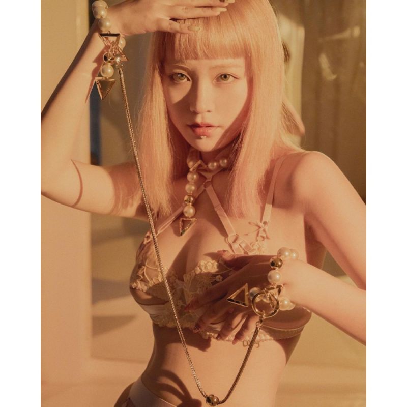 Наручники-браслеты с позолотой UPKO Moist Eyes жемчужные вид 11