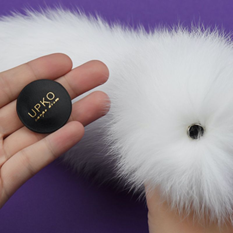 Хвіст на магнітній основі UPKO для Pet Play з лисиного хутра, білий вид 4