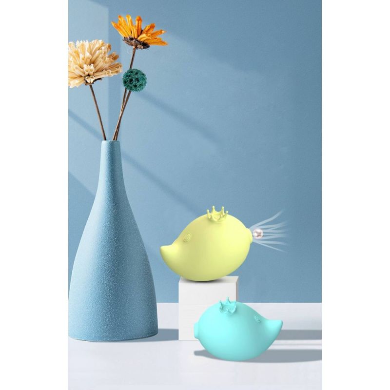 Вакуумный стимулятор клитора в виде рыбки BOSS SERIES RACHEL с вибрацией, голубой вид 9