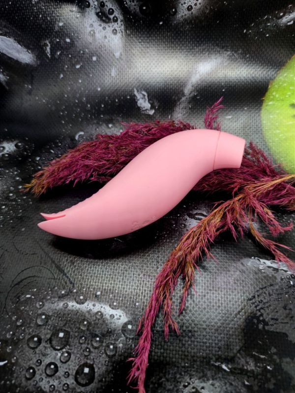 Вакуумный стимулятор клитора с вибрацией двухсторонний Chisa, розовый вид 7