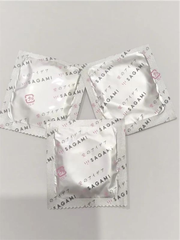 Ультратонкі презервативи Sagami Xtreme Strawberry 0,04 мм (ціна за упаковку, 10 шт.) вид 5