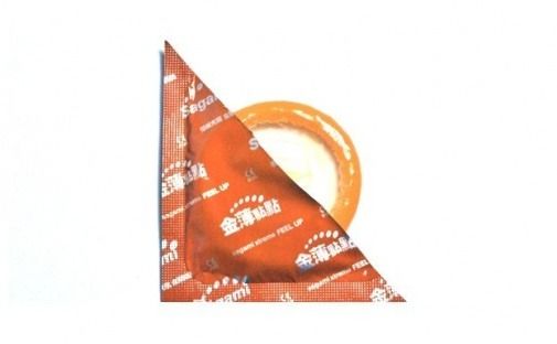 Презервативы с точечной текстурой Sagami Xtreme Feel UP латексные (цена за упаковку, 3 шт.) вид 4