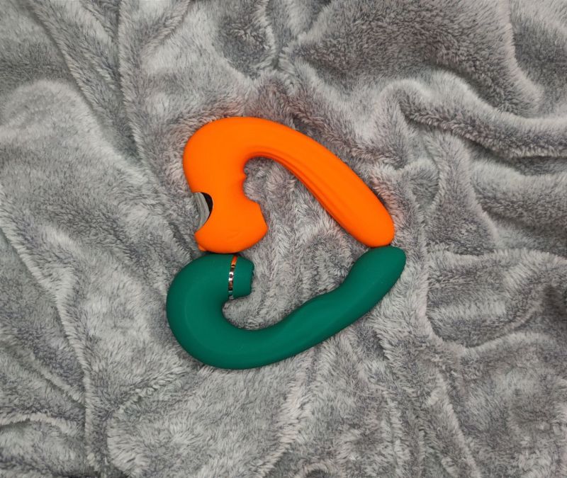 Вибратор двойной стимуляции Chisa Kissen Siren с вакуумом и вибрацией, зеленый вид 12