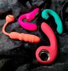 Вибратор двойной стимуляции Chisa Kissen Siren с вакуумом и вибрацией, зеленый вид 18