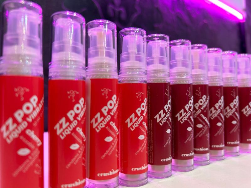 Жидкий вибратор со вкусом ягод Crushious Zz Pop, 10 мл вид 6