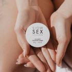 Масажна свічка з оліями ароматна Bijoux Indiscrets Massage Candle Slow Sex, 50 мл вид 2