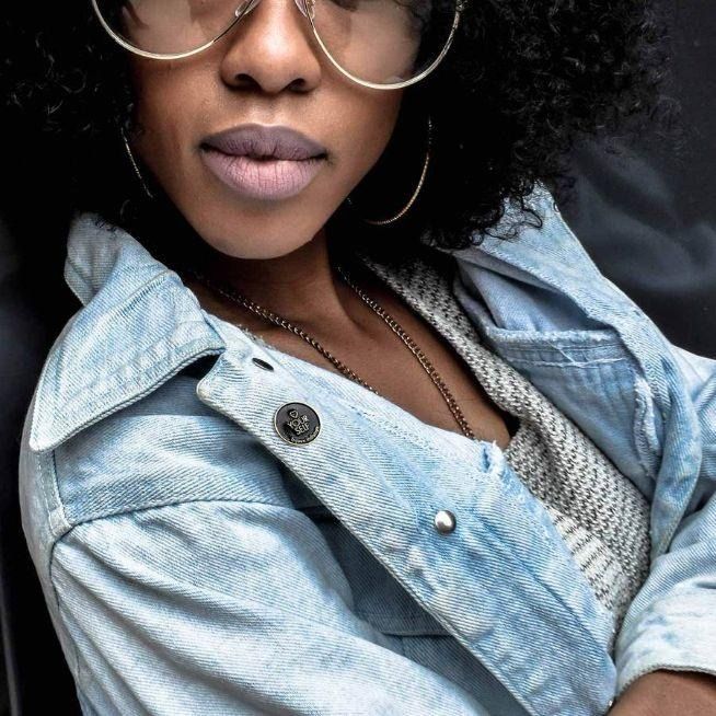 Брошка на лацкан Bijoux Indiscrets Your Self Lapel Pin чорна вид 2