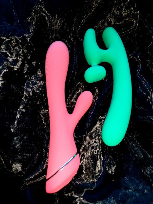 Вибратор в форме буквы ,,Н,, со стимуляцией клитора Chisa Lust Ripple Hreindyri, зеленый вид 12