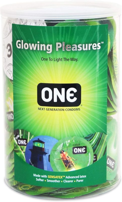 Набір флуоренцетних презервативів ONE Glowing Pleasures світяться у темряві (ціна за упаковку, 100 шт) вид 2