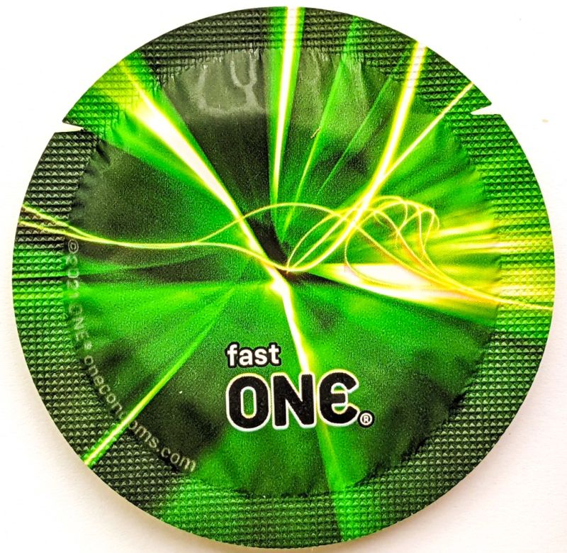 Набор флуоренцетных презервативов ONE Glowing Pleasures светятся в темноте (цена за упаковку,100 шт) вид 4