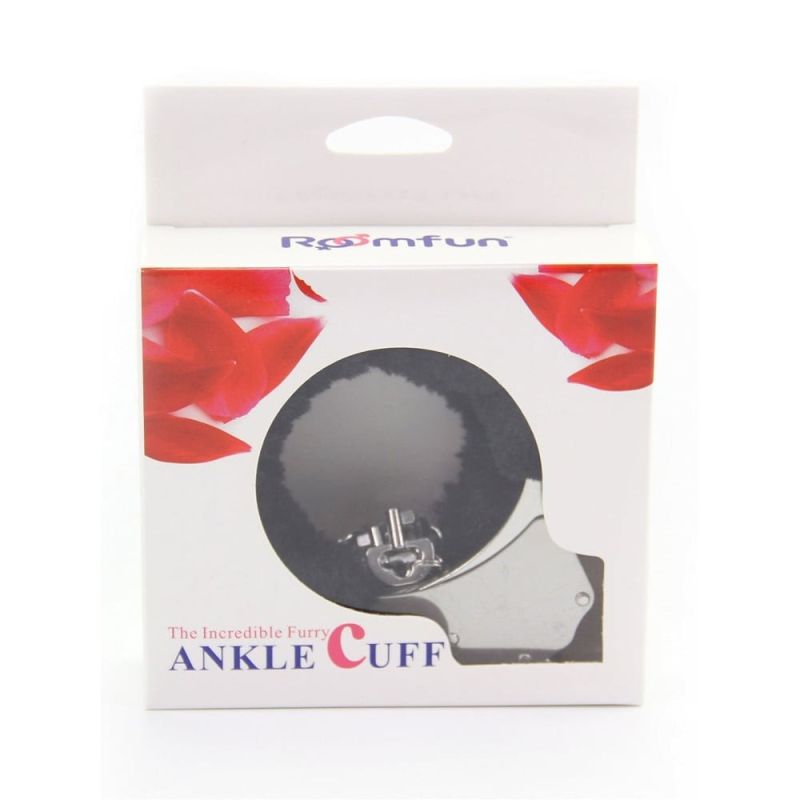 Оковы на ноги металлические Roomfun с черным мехом вид 7