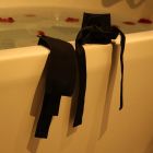 Изысканные наручники на запястья Roomfun с бантами, черные вид 3