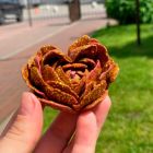 Свічка низькотемпературна у вигляді троянди з глітером GlowKink бордова, L вид 23