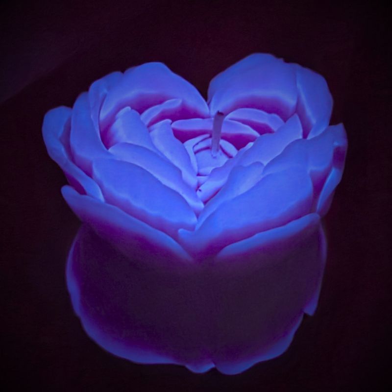 Свеча низкотемпературная люминесцентная GlowKink фиолетовая, L вид 2