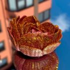 Свічка низькотемпературна у вигляді троянди з глітером GlowKink бордова, М вид 28