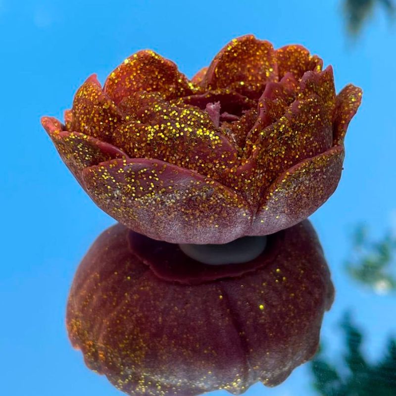 Свічка низькотемпературна у вигляді троянди з глітером GlowKink бордова, М вид 38