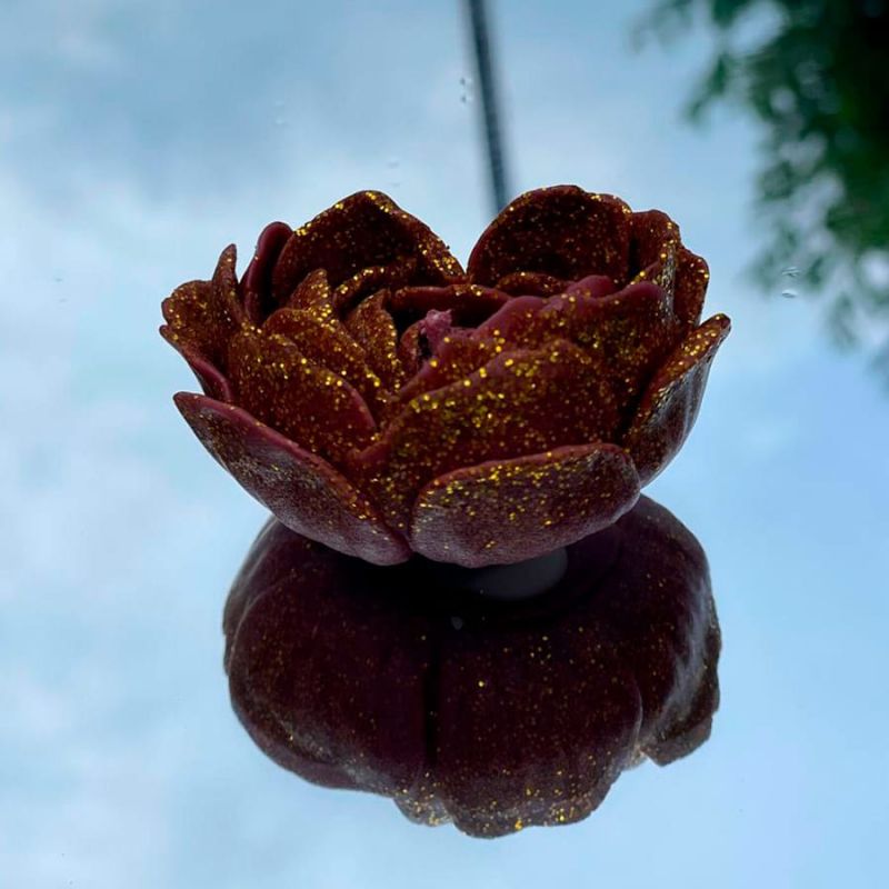 Свічка низькотемпературна у вигляді троянди з глітером GlowKink бордова, М вид 44