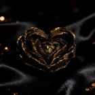 Свеча низкотемпературная в виде розы с глиттером GlowKink черная, М вид 28