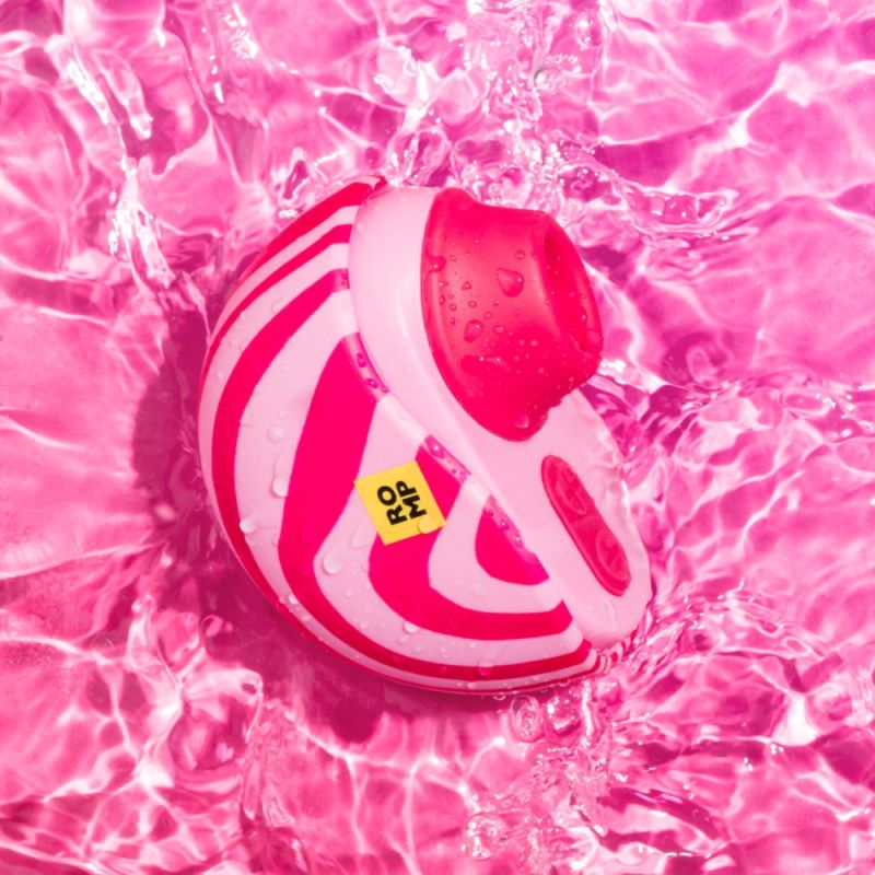 Вакуумный стимулятор клитора ROMP Spin в тревел-формате, розовый вид 16