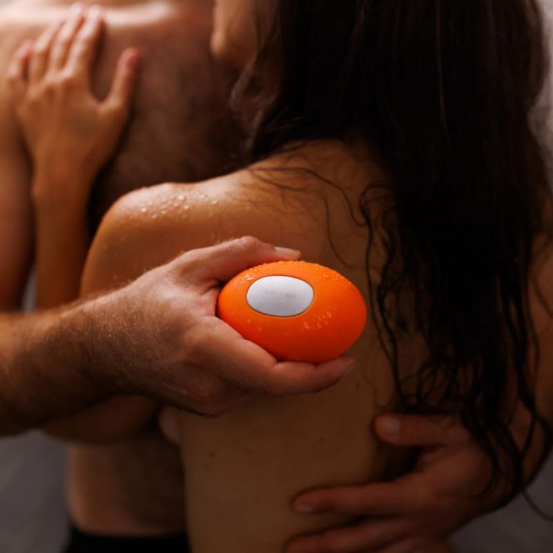 Клиторальный вибратор We-Vibe Temp Tangerine с функцией нагрева и охлаждения, оранжевый вид 7