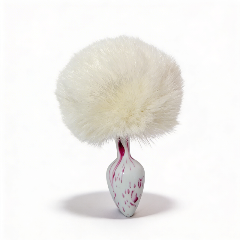 Анальная пробка с узором ALUME, S, металлическая белая с белым пушком, 7 х 2,8 см вид 9