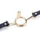 Кляп чорний Roomfun Romfun Mouth Gag M із золотим кільцем для притискання язика вид 4