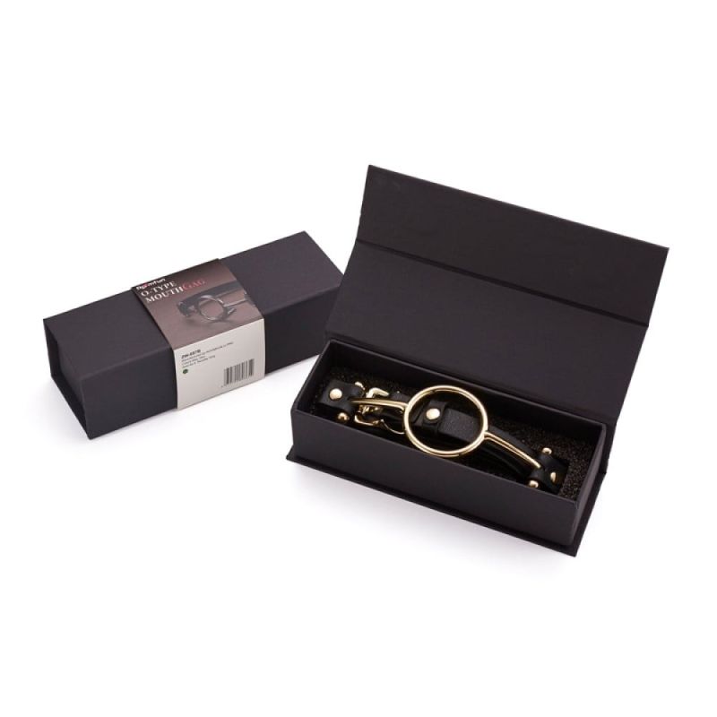 Кляп чорний Roomfun Romfun Mouth Gag M із золотим кільцем для притискання язика вид 7