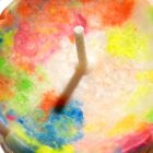 Свічка низькотемпературна люмінесцентна GlowKink з квітковим тисненням, VIP, різнокольорова, 220 г вид 9