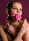 Кляп силиконовый Розочка Taboom Malibu Rose Ball Gag, розовый вид 3