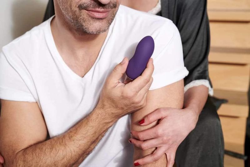 Клиторальный вибратор Touch by We-Vibe фиолетовый вид 7