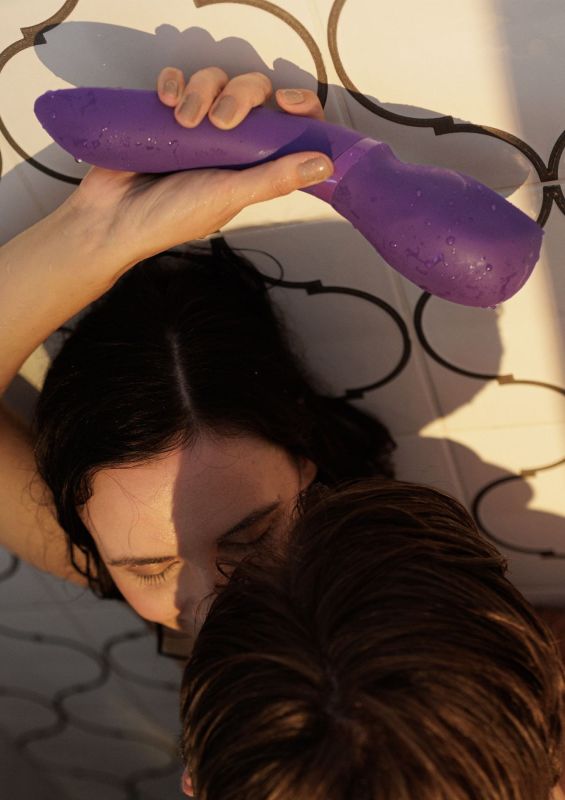 Смарт-Микрофон вибромассажер We-Vibe Wand 2, фиолетовый вид 12