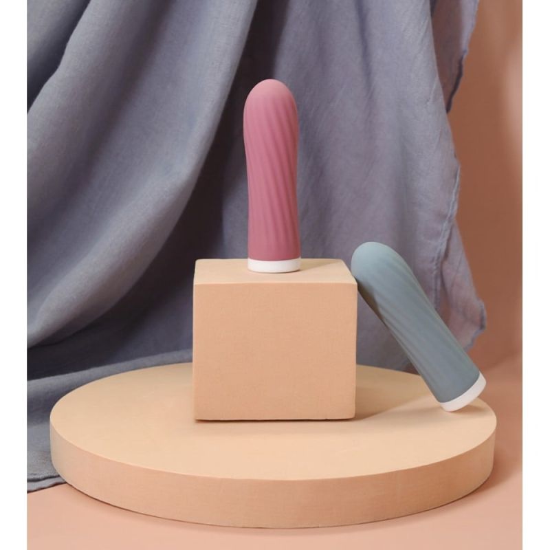 Мини-вибратор для клитора рельефный Sweet Em Velvet Lure, 10 режимов вибрации, голубой вид 8