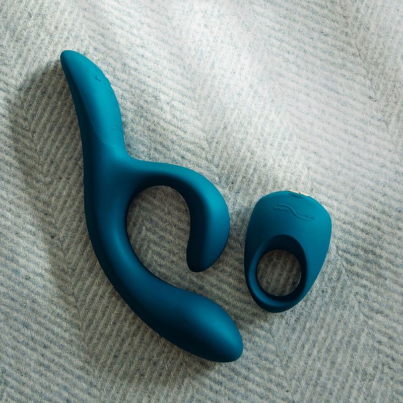 Набор смарт игрушек We-Vibe Date Night кольцо Pivot и вибратор Nova 2 Green вид 9