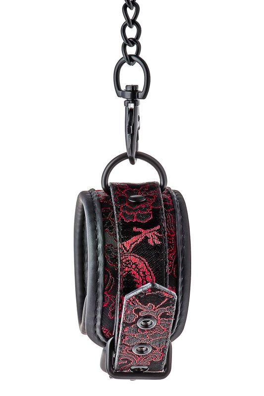 Окови на ноги Dream Toys Blaze Deluxe чорні з червоною вишивкою вид 4
