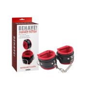 Поножи Chisa Behave! Super Soft с красной отделкой и металлической фурнитурой, чёрные