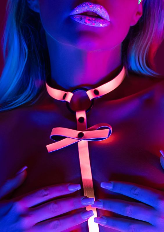 Портупея с бантиком Taboom Glow In The Dark с эффектом свечения в темноте вид 5