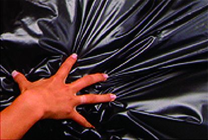 Простыня для массажа JOY Division SexMAX WetGAMES 180 × 220 см Black вид 3