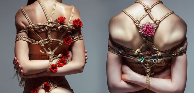 Верёвка для бондажа и шибари Chisa Hi-Basic Mini Silk Rope Cotton черная, 10 м вид 6