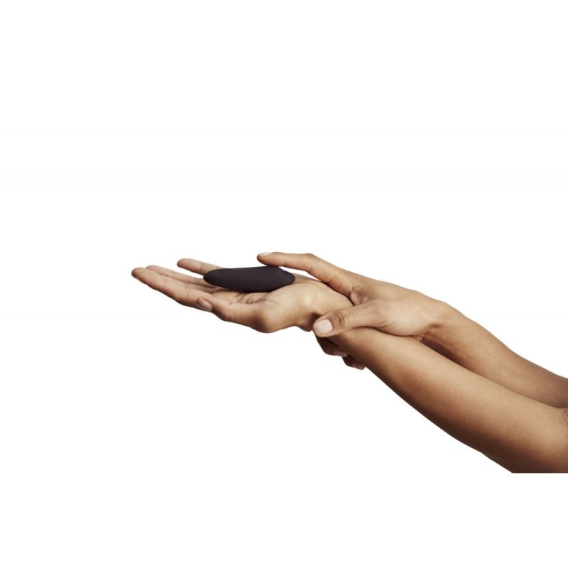 Набор вибратор в трусики и эрекционное кольцо от We-Vibe Tease Us Bond + Moxie вид 20