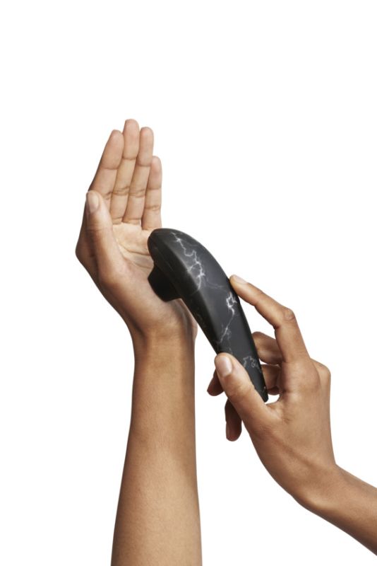 Вакуумний стимулятор клітора Womanizer Marilyn Monroe Black Marble вид 23