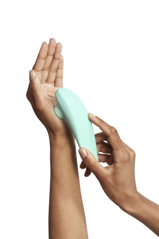 Вакуумний стимулятор клітора Womanizer Marilyn Monroe Mint вид 19