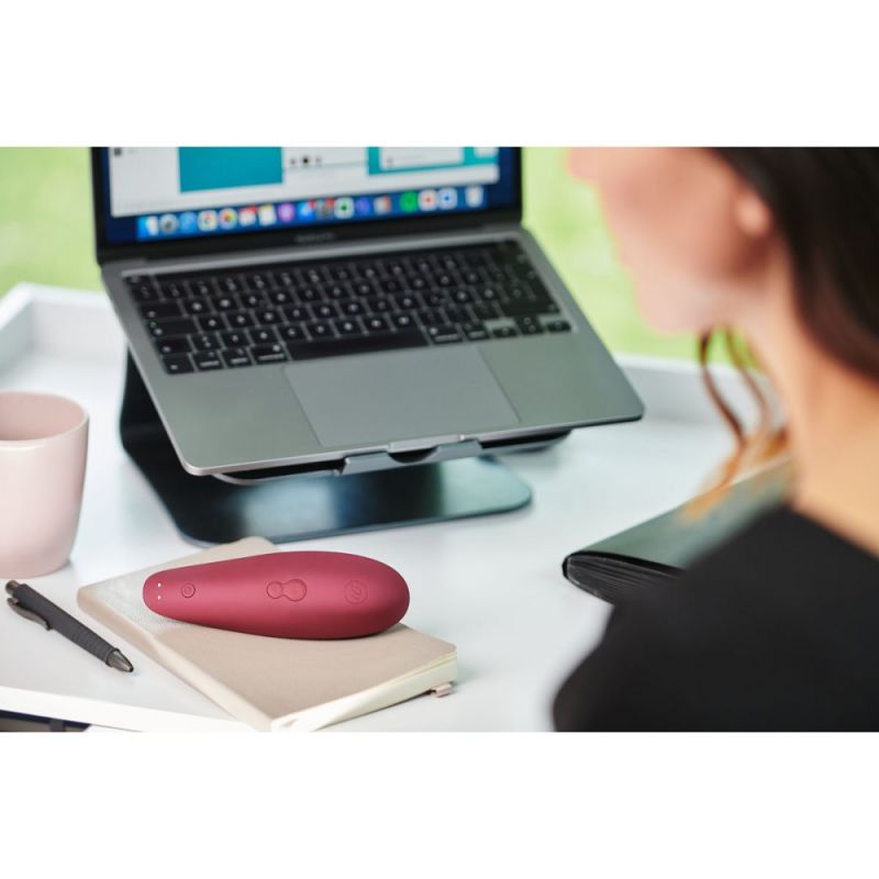 Вакуумный клиторальный стимулятор Womanizer Classic 2 Bordeaux вид 15